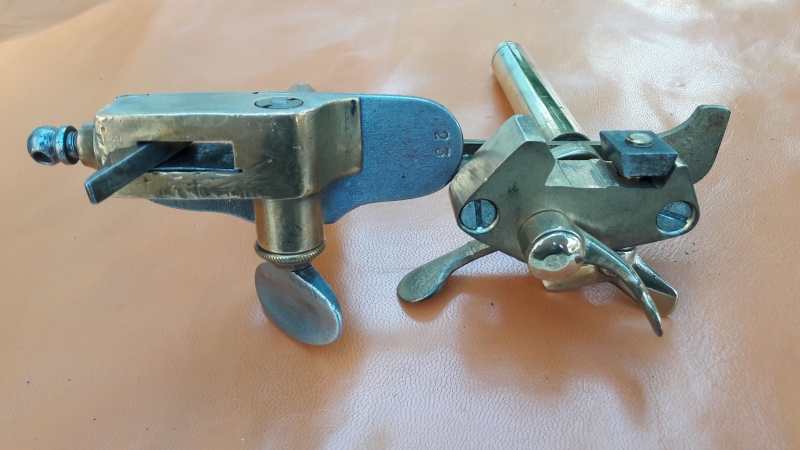Comparaison couteau mécanique ancien et récent 181023