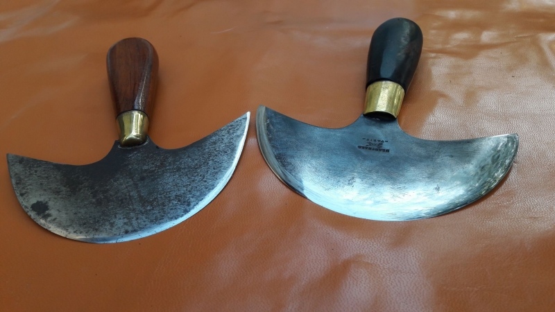 Comparaison couteau à pied ancien et récent