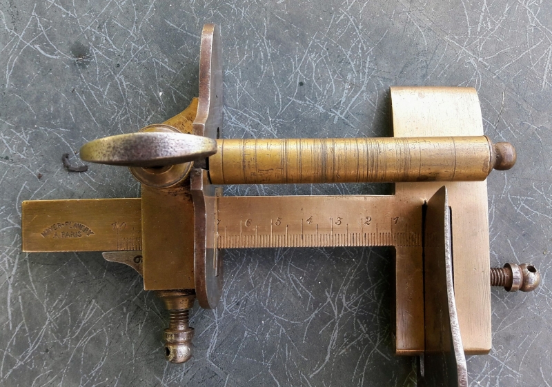 Couteau mécanique Mayer-Flamery