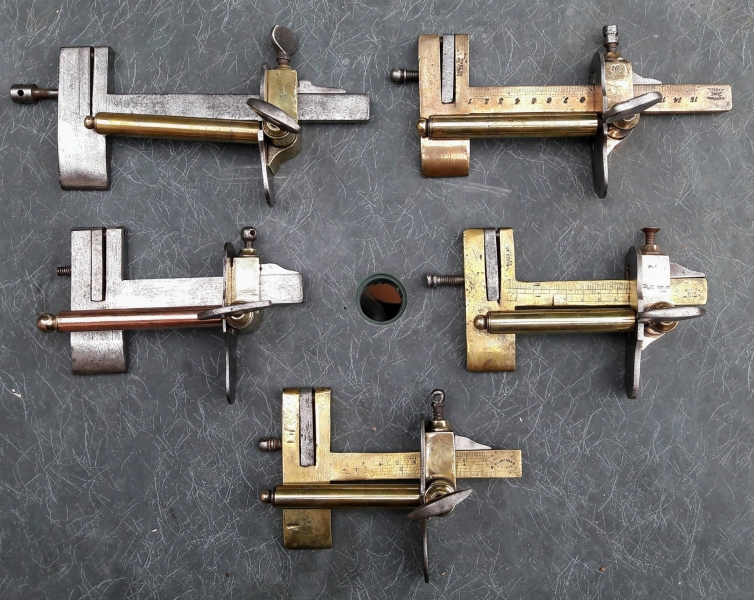 Lot couteaux mécaniques après restauration