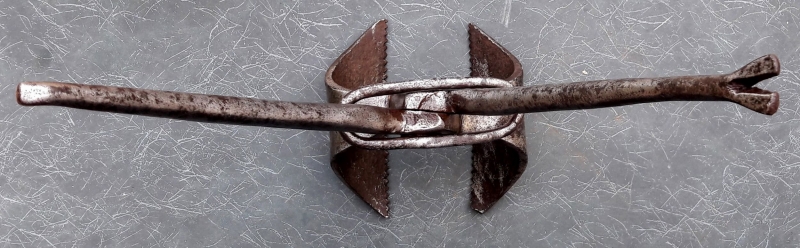 Tenaille à sangle (après)