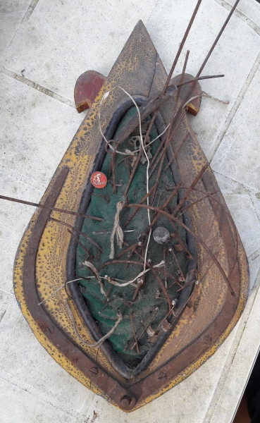 Porte-aiguille (avant)