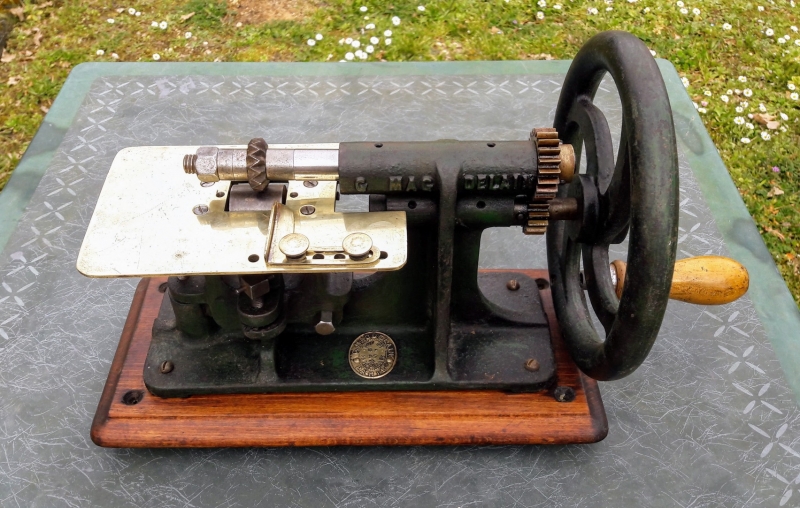 Machine MAGDELAIN