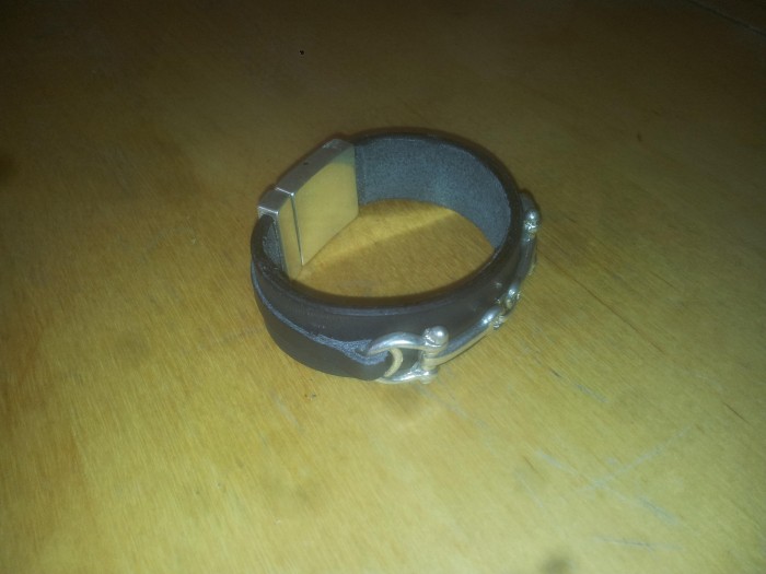 bracelet 3 quart.JPG